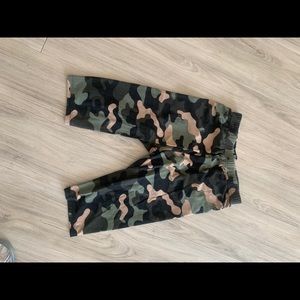 camo biker shorts🖤